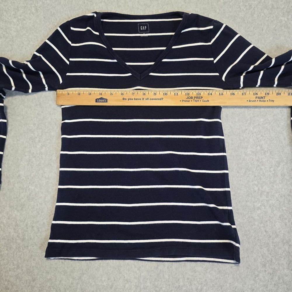 GAP Modern Tee Women M Navy Blue White Striped V-Neck Nautical Coastal Preppy - Picture 9 of 14